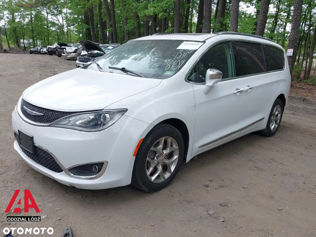 Chrysler Pacifica - 14
