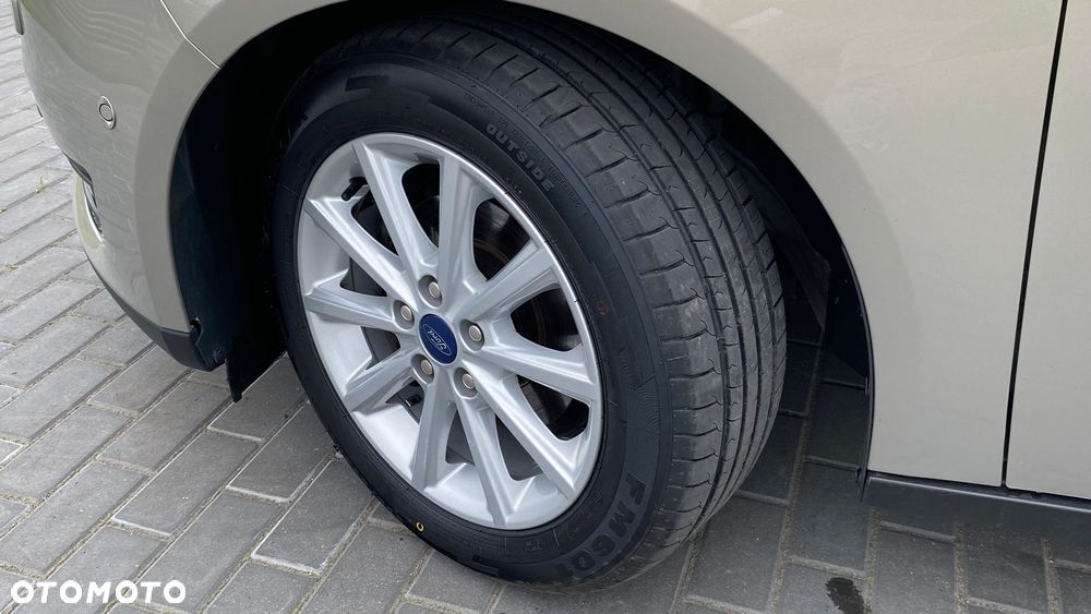 Ford Focus 1.0 EcoBoost Trend Sport - 38