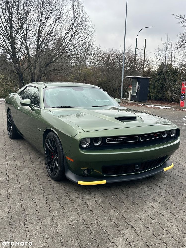 Dodge Challenger 5.7 R/T - 1