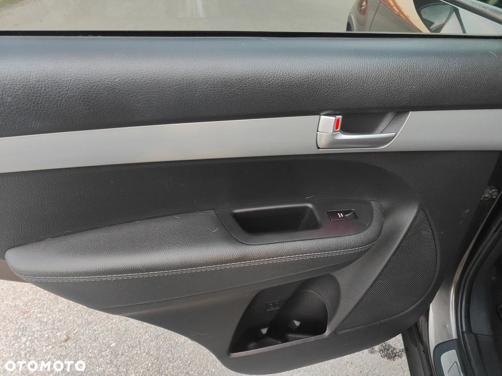 Kia Sorento 2.0 CRDI L 2WD - 21