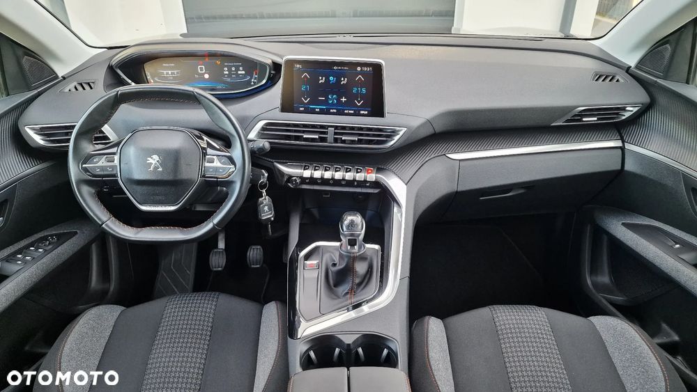 Peugeot 5008 PureTech 130 Stop & Start Allure - 29