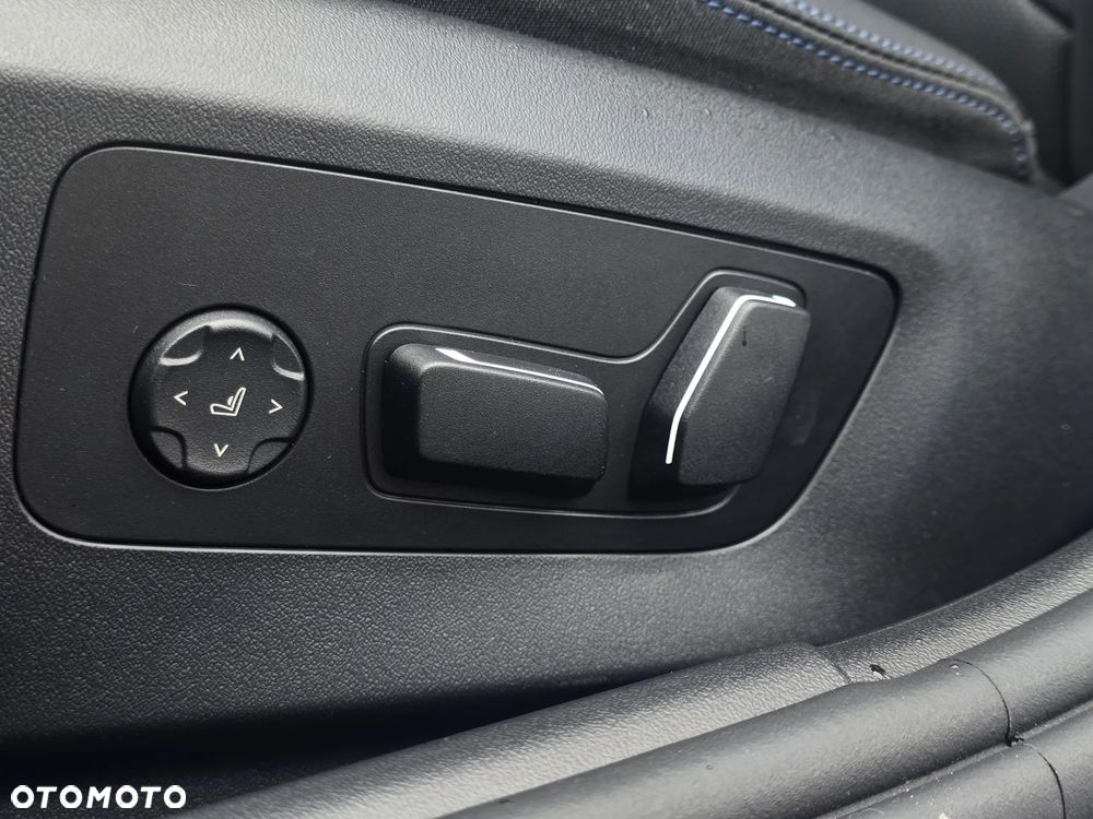 BMW Seria 5 520d xDrive mHEV M Sport - 31
