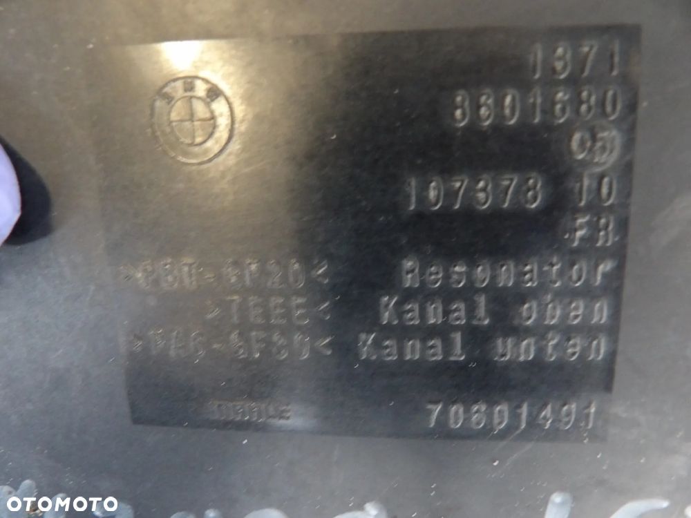 BMW - F20 - LIFT - OBUDOWA - REZONATOR FILTRA POWIETRZA - 8601680 - 2