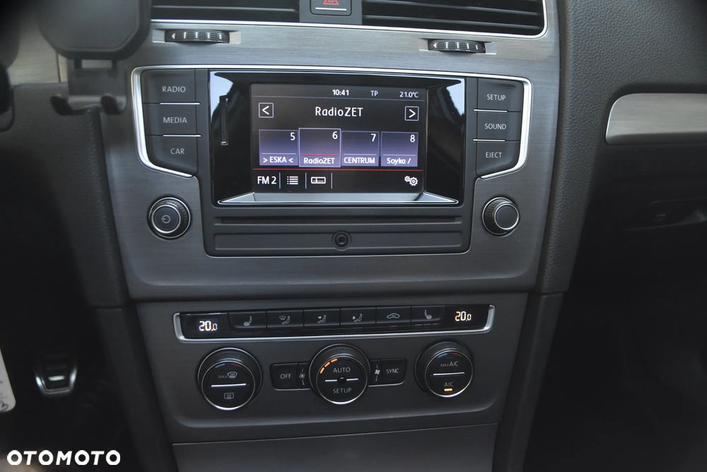 Volkswagen Golf 1.6 TDI BlueMotion Technology Cup - 14