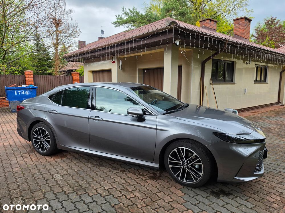 Toyota Camry 2.5 Hybrid Dynamic Force Executive e-CVT - 12