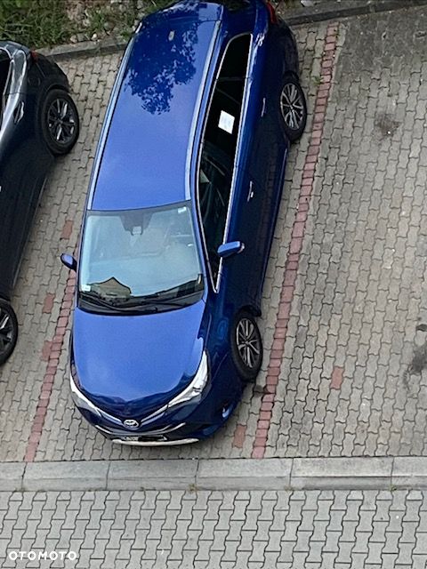 Toyota Avensis 2.0 D-4D Premium - 10