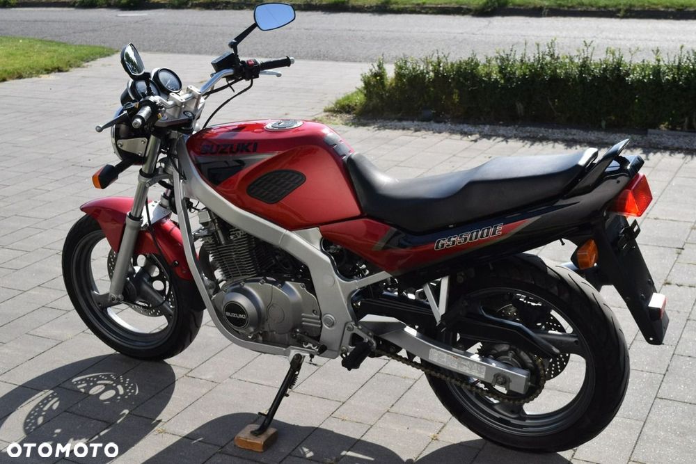 Suzuki GS - 3