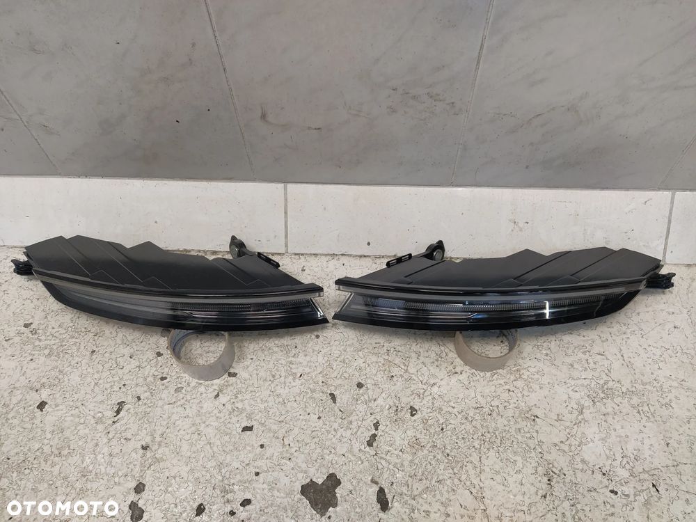 PORSCHE TAYCAN 9JA LAMPA TYŁ TYLNA LED PRAWA LEWA EXCLUSIVE USA ORYGINAŁ - 3