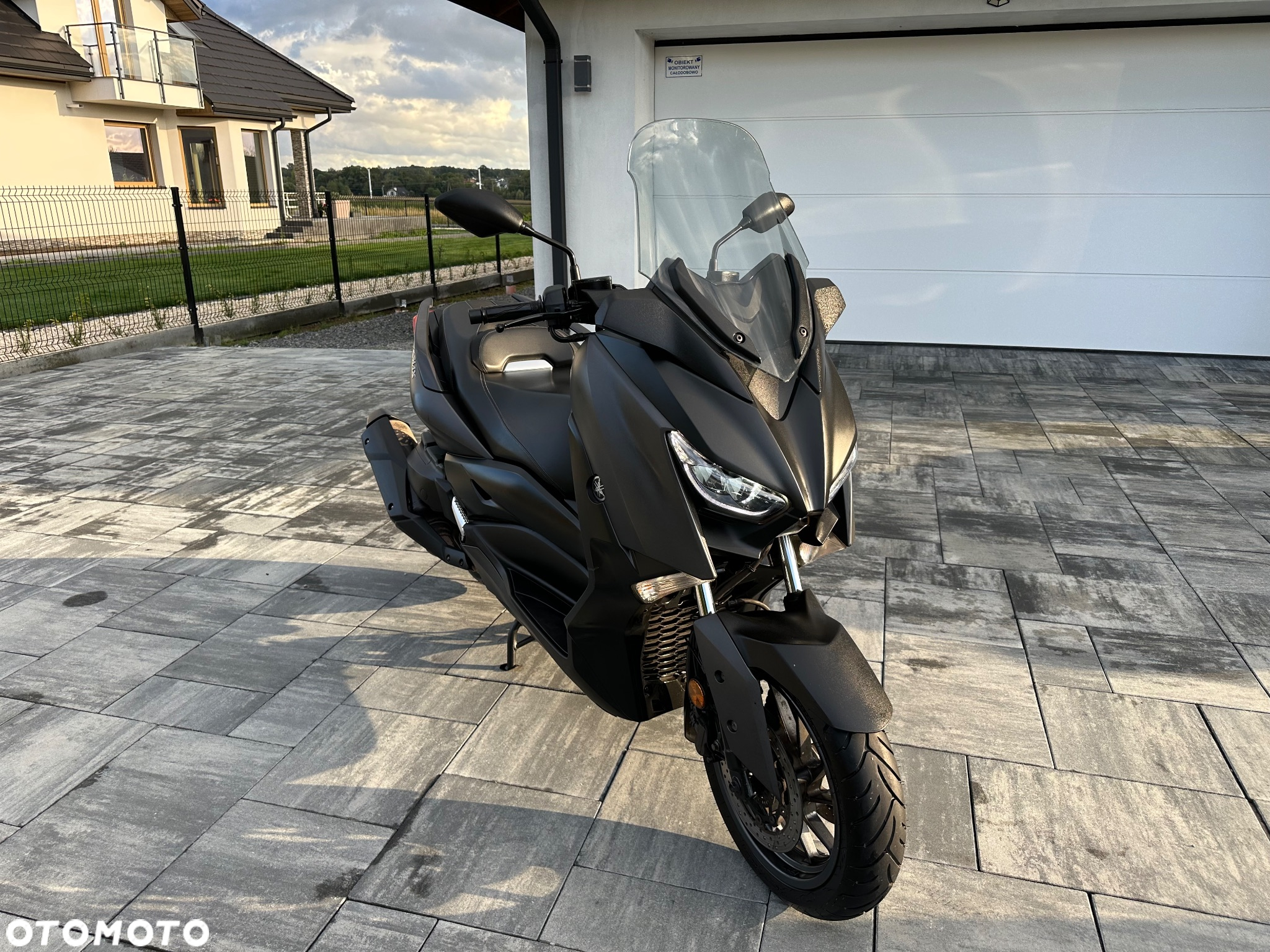 Yamaha X-max - 8