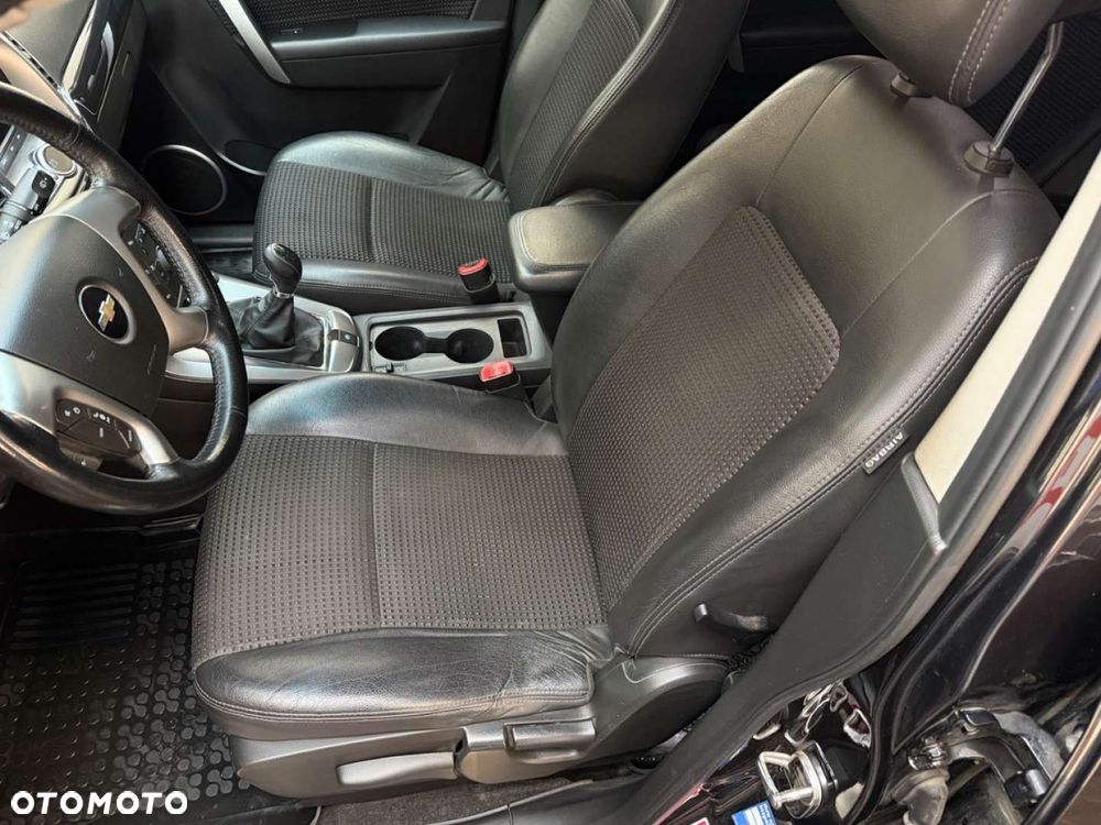 Chevrolet Captiva - 24