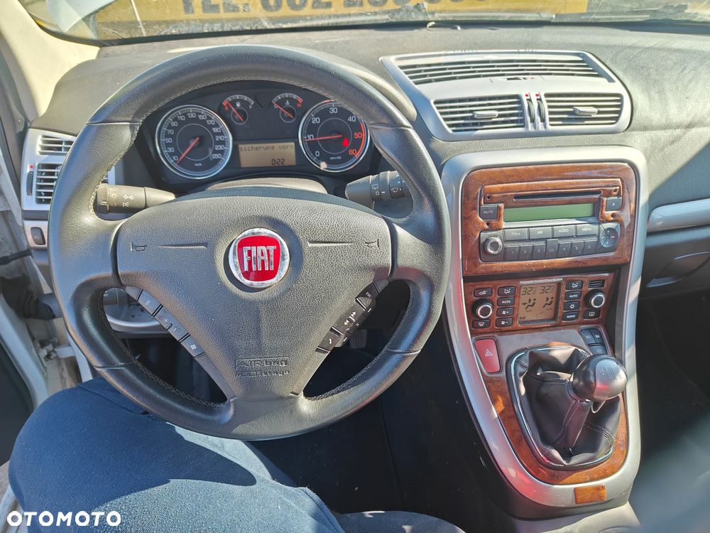 Fiat Croma 1.9 JTD Dynamic - 9