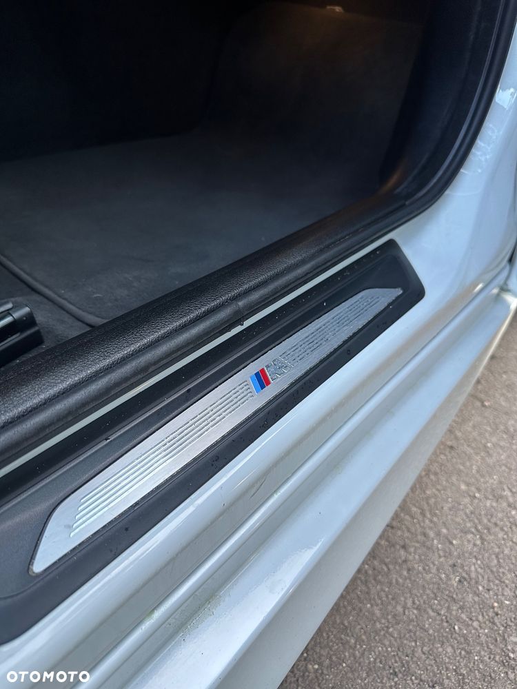 BMW Seria 3 320d M Sport - 13