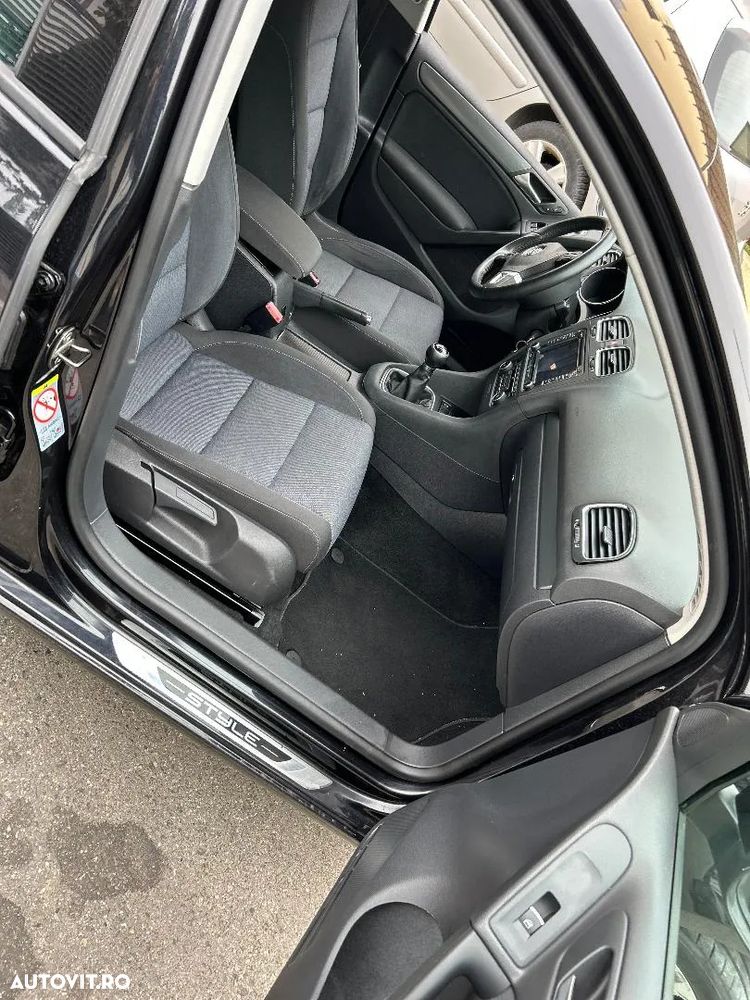 Volkswagen Golf 1.2 TSI Style - 15