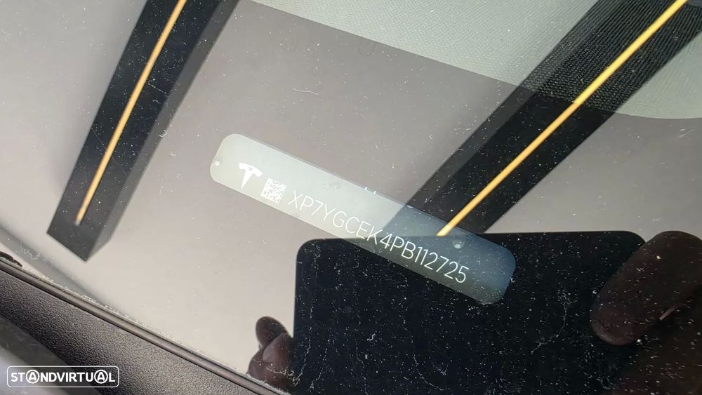 Tesla Model Y Long Range Dual Motor AWD - 27