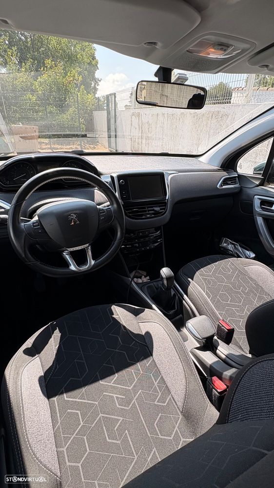 Peugeot 2008 1.6 BlueHDi Style - 12