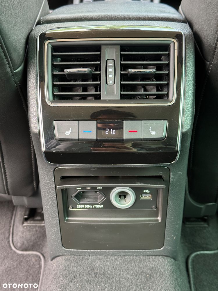 Skoda Superb 2.0 TDI DSG Premium Edition - 25