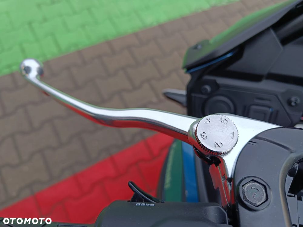 Kawasaki Versys 650 - 15