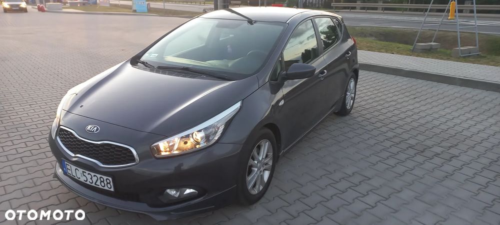Kia Ceed 1.6 GDI S - 9