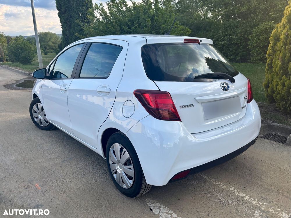 Toyota Yaris 1.5 VVT-i HSD Luna - 5