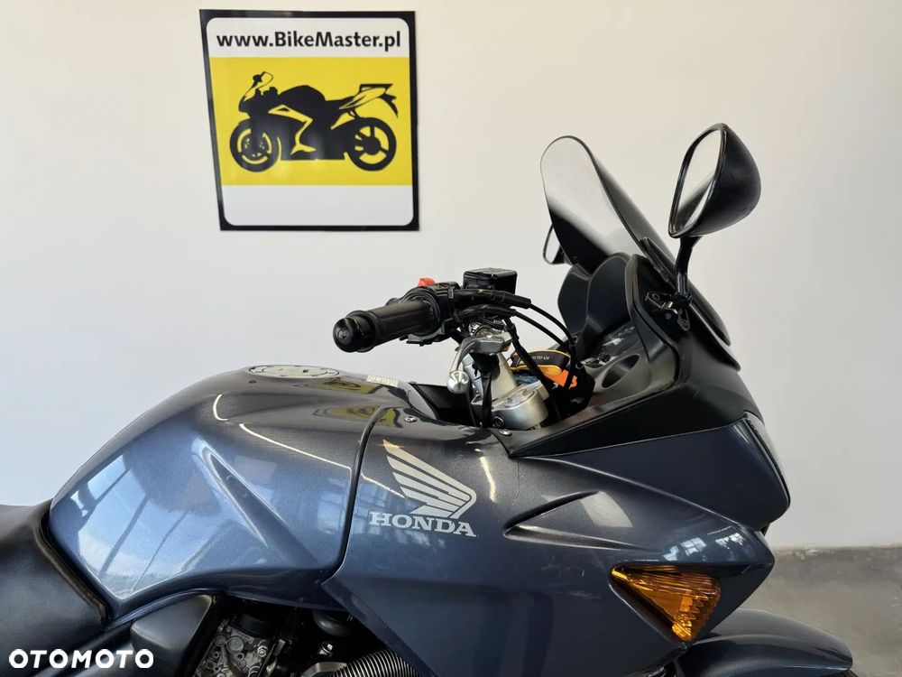 Honda CBF - 10