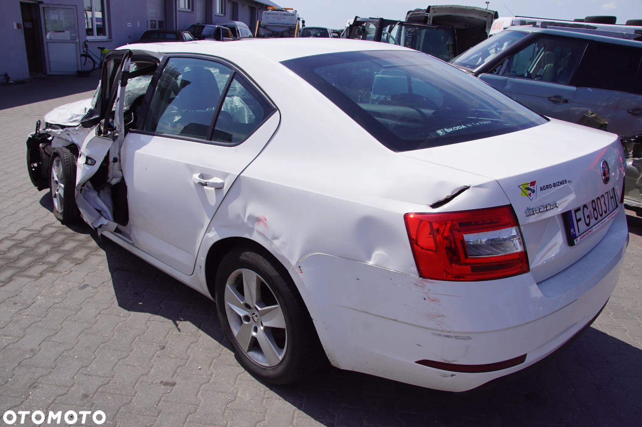 POJAZD NA CZĘŚCI KASACJA SZROT TEL 692324777 Skoda Octavia 3 2.0 tdi crmb 150 kod lakieru LF9E skrzynia pgt hatchback felga amortyzator wtryskiwacz drzwi klapa lampa ćwiartka próg słupek - 12