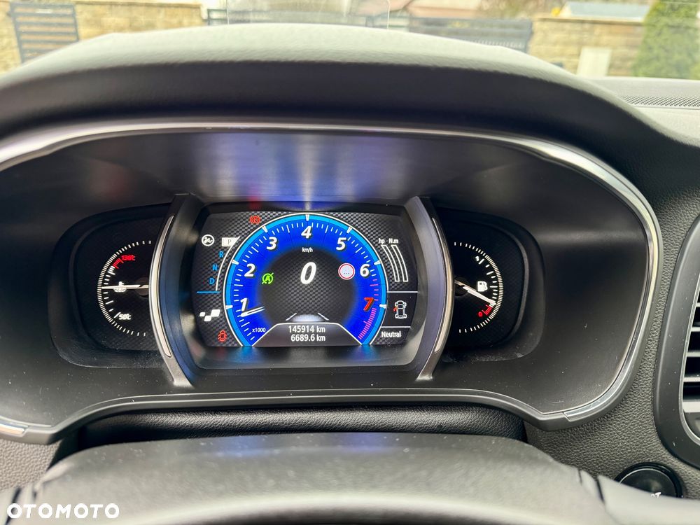 Renault Megane ENERGY TCe 205 EDC GT - 22