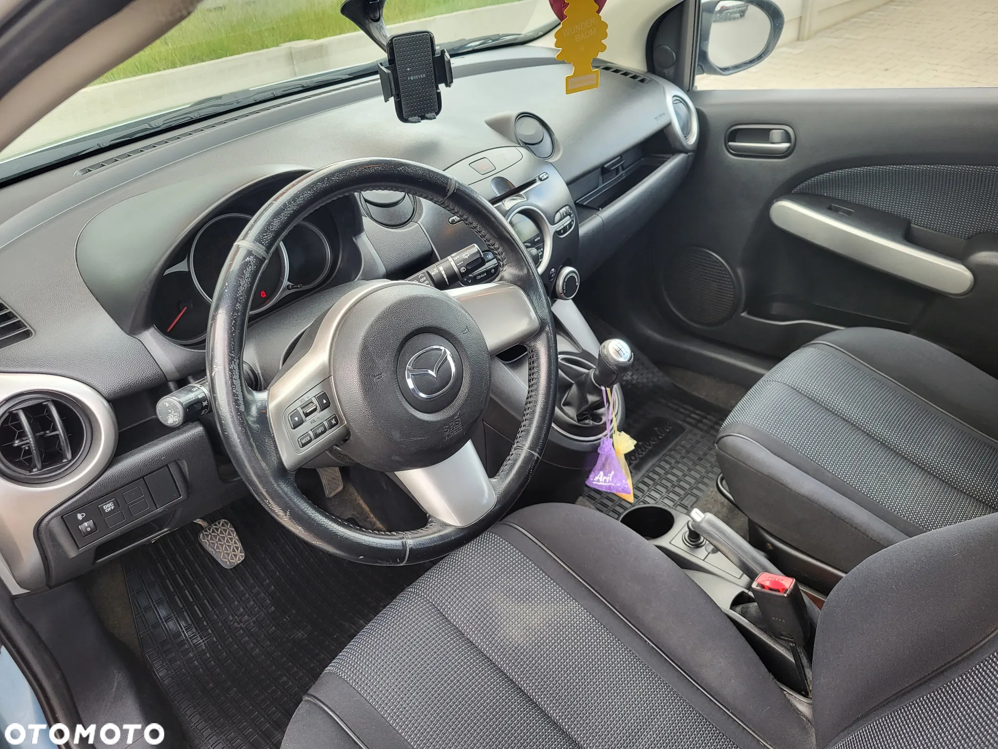 Mazda 2 - 9