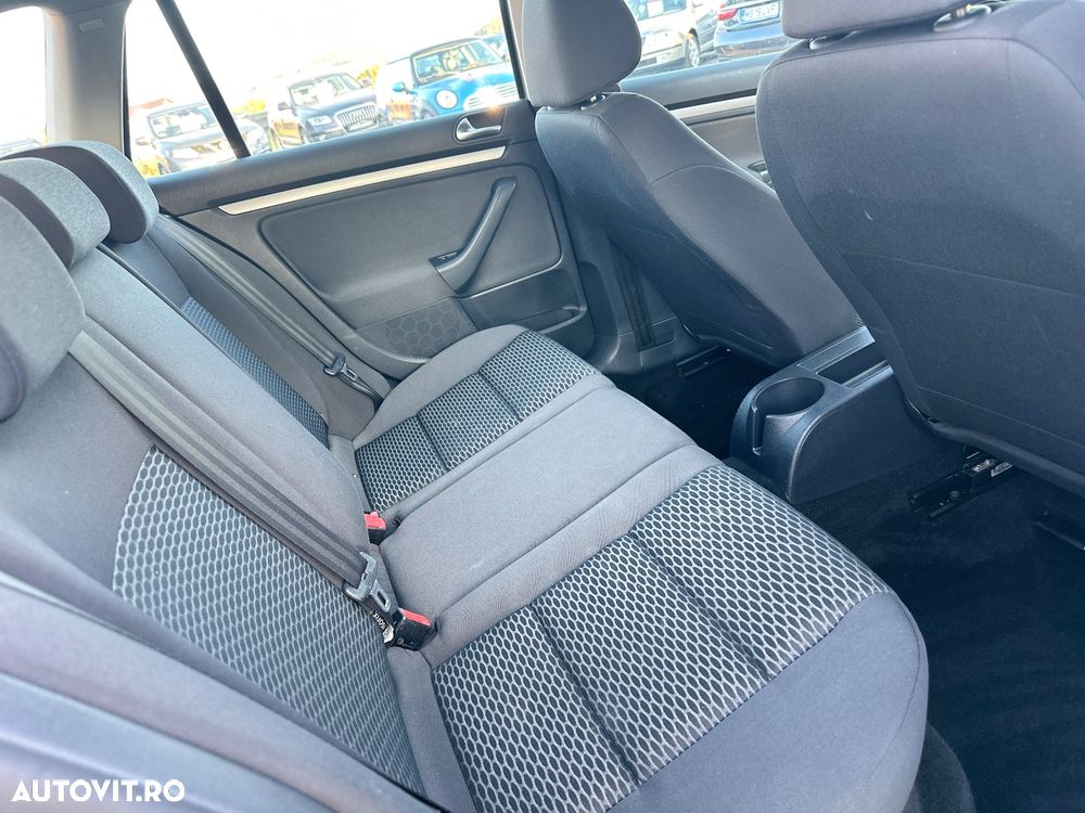 Volkswagen Golf 1.6 TDI BMT Comfortline - 7