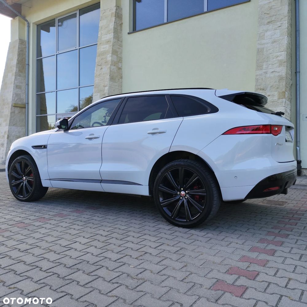 Jaguar F-Pace S AWD - 7