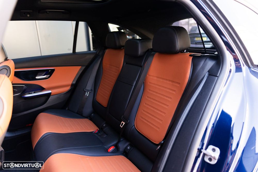 Mercedes-Benz C 300 e T 9G-TRONIC AMG Line - 28