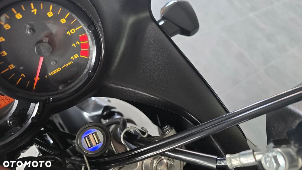 Suzuki V-STROM - 21