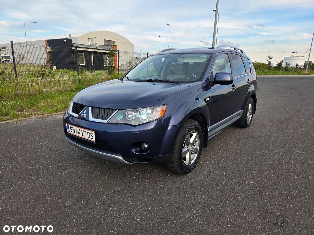 Mitsubishi Outlander 2.4 4WD CVT Intense - 27