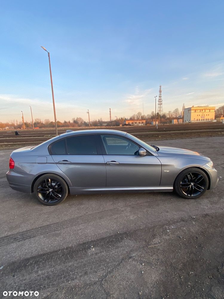 BMW Seria 3 320d Efficient Dynamics - 4