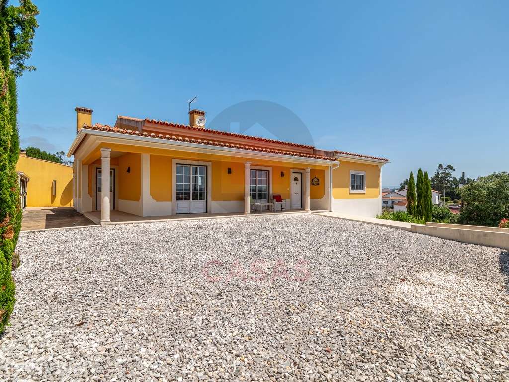 Moradia T3 com Piscina e Terreno em Osseira - Carvalhal Benfeito - Grande imagem: 4/41