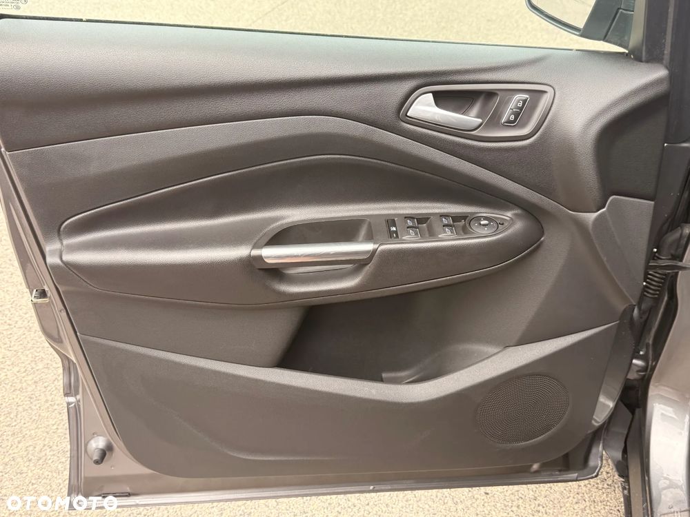 Ford Kuga 2.0 TDCi 4WD Titanium - 11