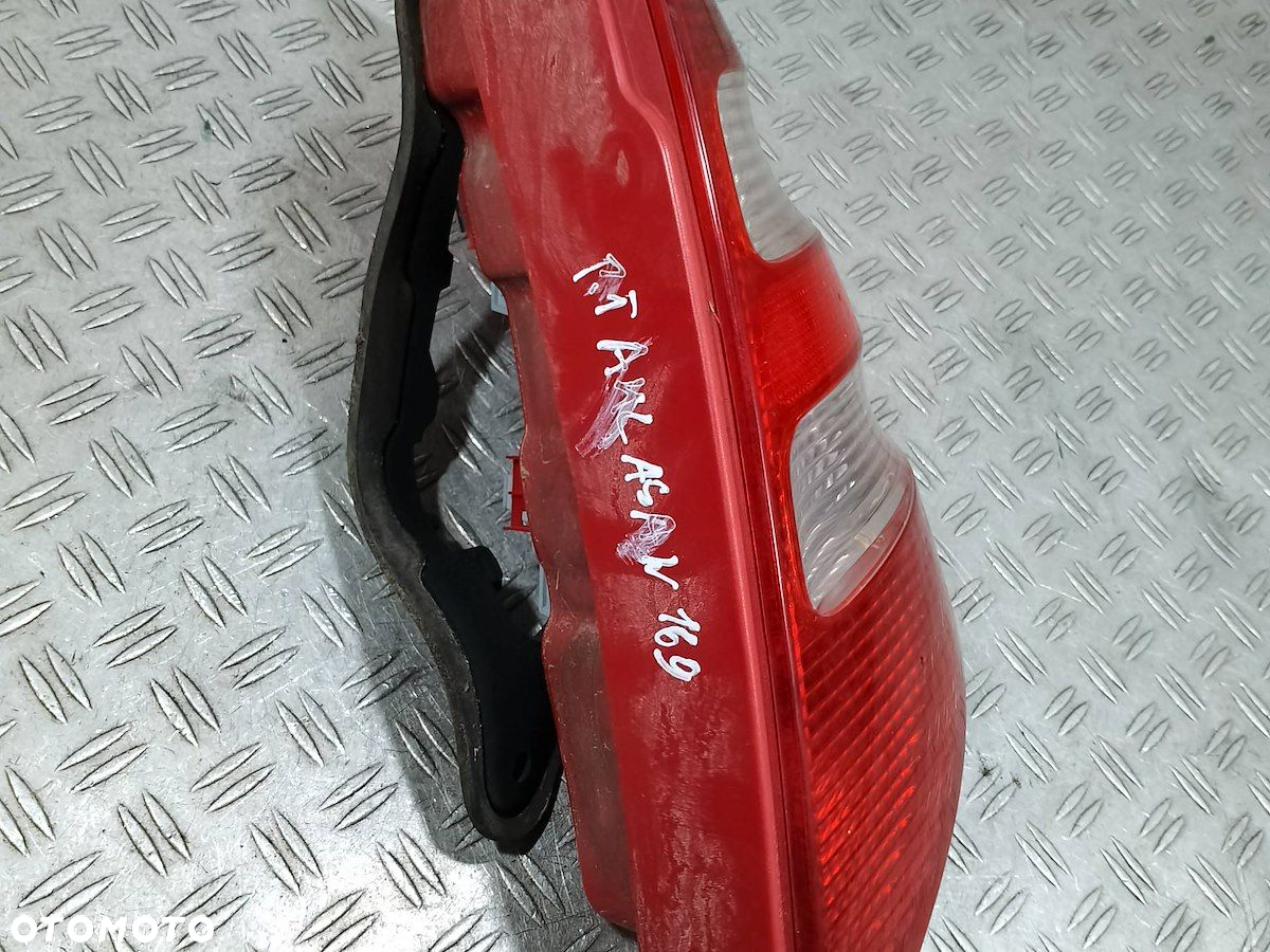 LAMPA TYLNA PRAWA MERCEDES-BENZ KLASA A W169 HATCHBACK - 7
