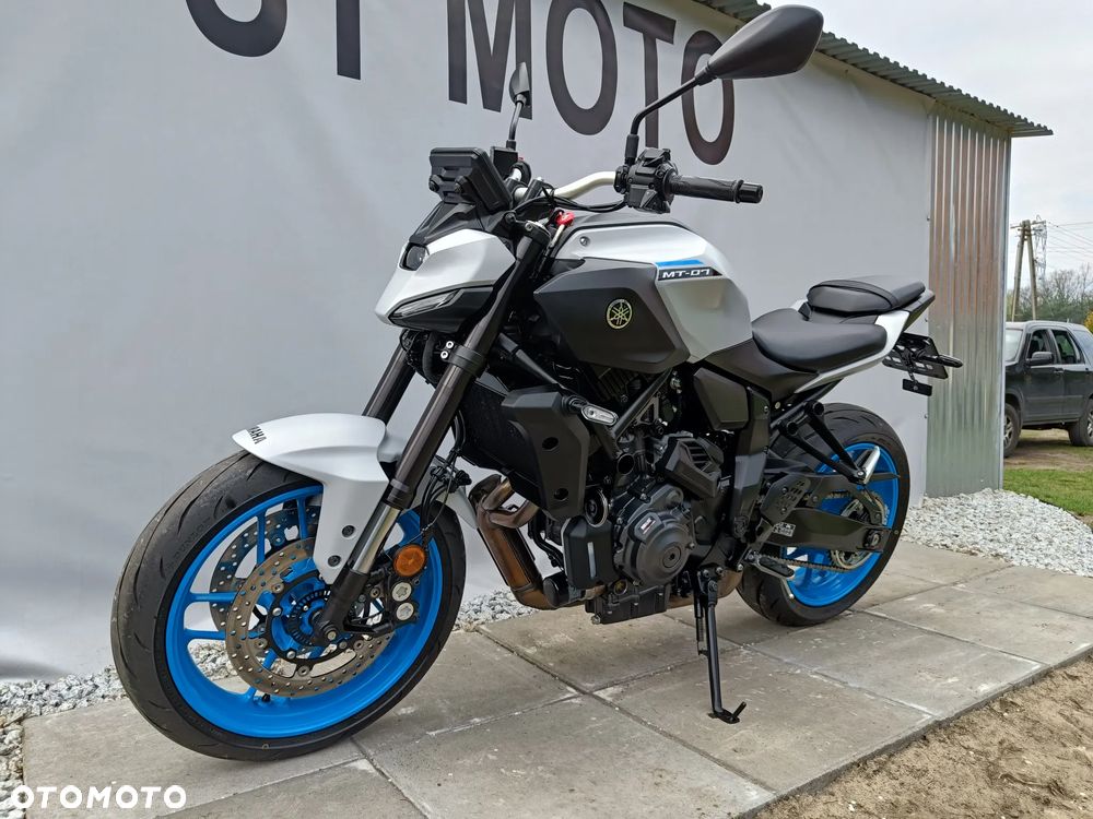 Yamaha MT - 4