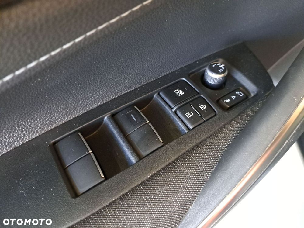 Toyota Corolla 1.8 Hybrid Comfort - 36