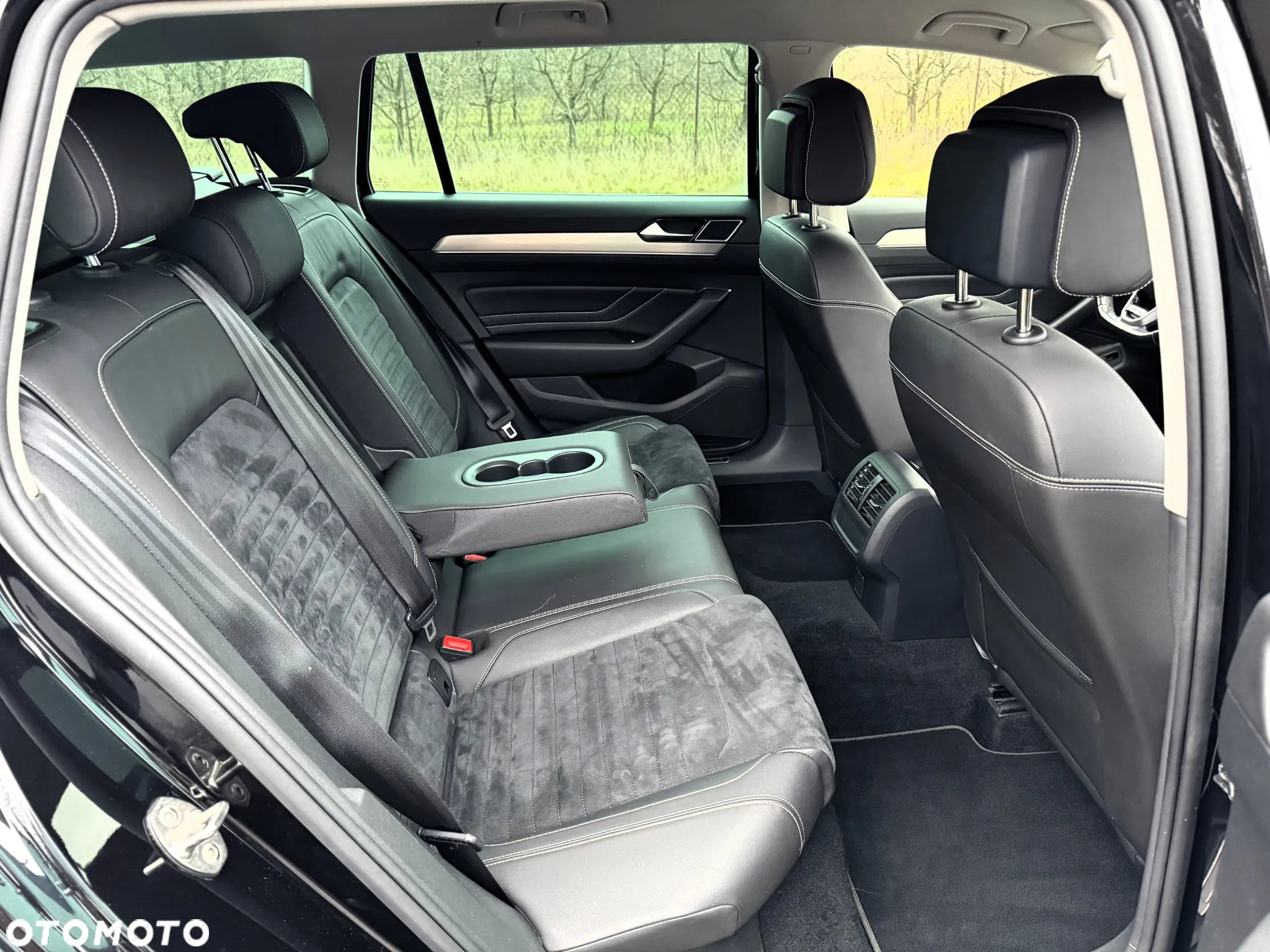 Volkswagen Passat 2.0 TDI 4Mot Elegance DSG - 9