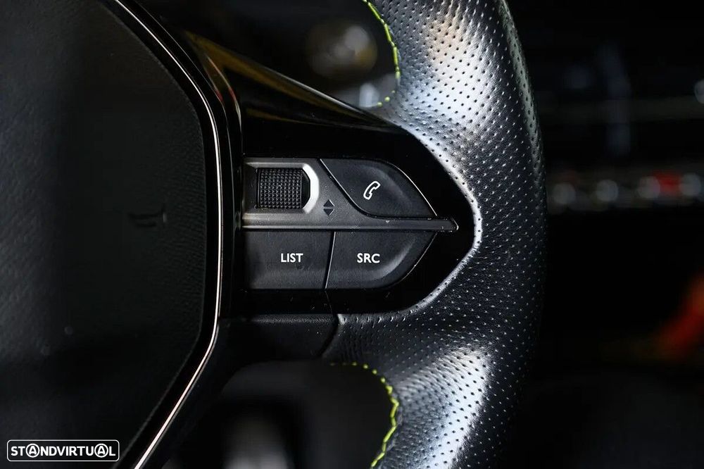 Peugeot e-2008 50 kWh GT Pack - 36