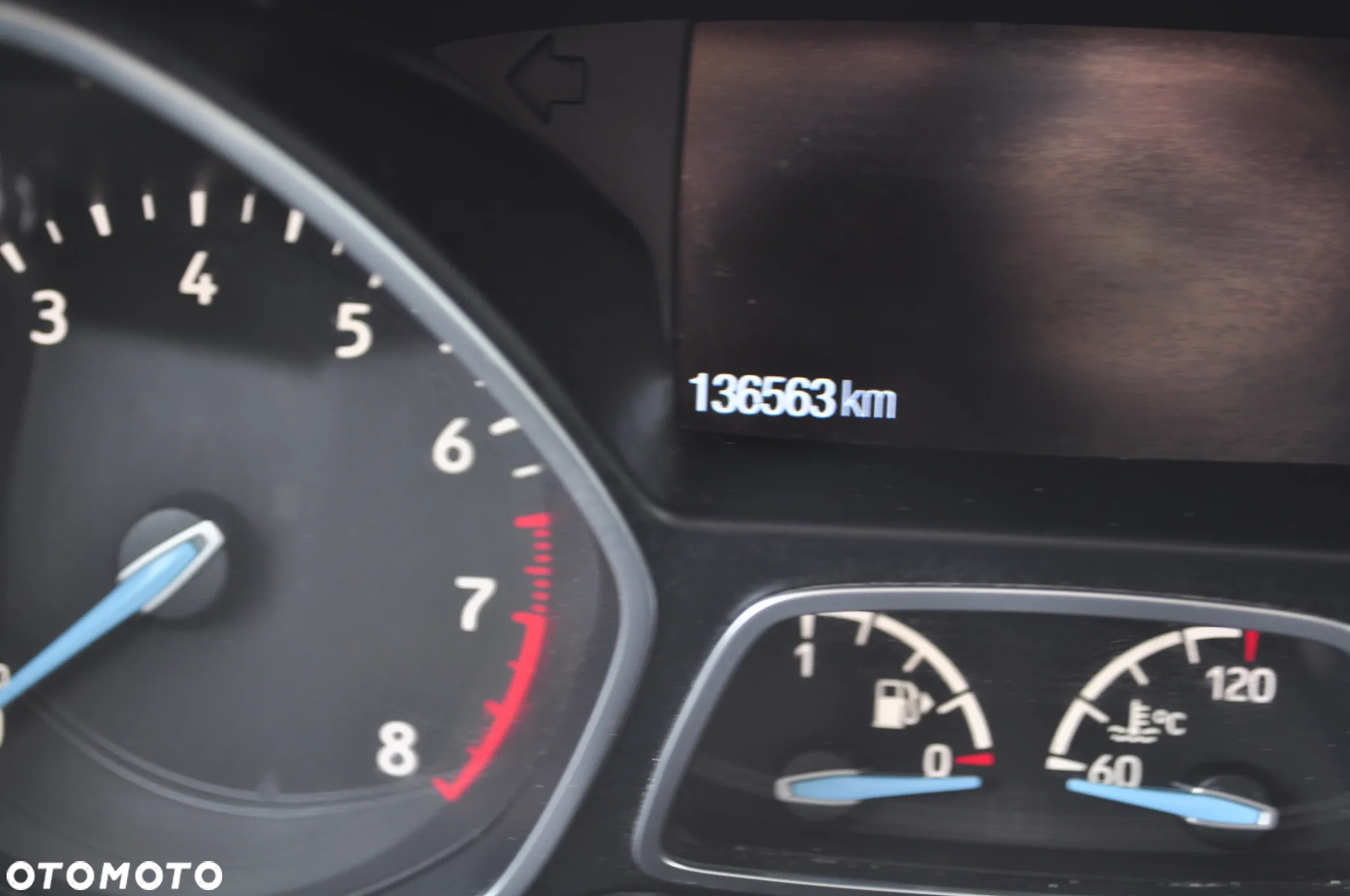 Ford Kuga 1.5 EcoBoost 2x4 Titanium - 8