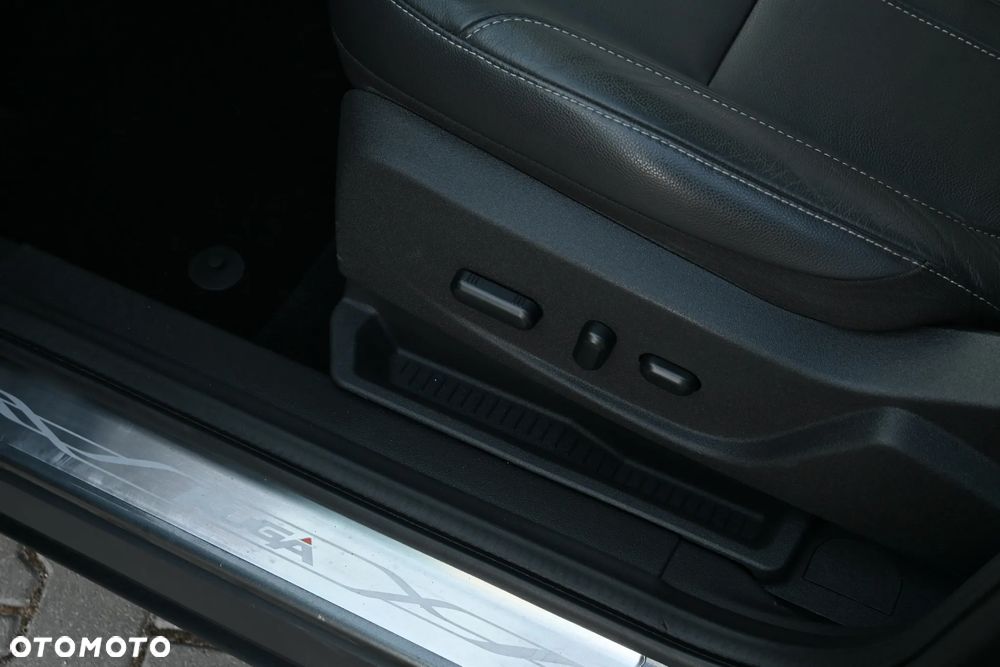 Ford Kuga 2.0 TDCi 4x4 Titanium - 31