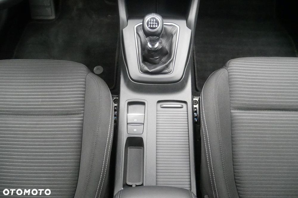 Ford Focus 1.0 EcoBoost Titanium - 11