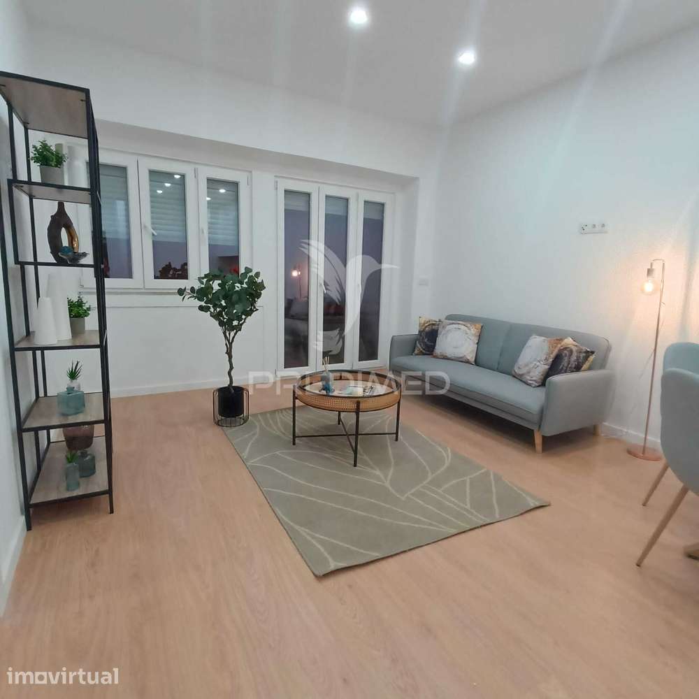 Excelente Apartamento T3 Remodelado em Benfica. - Grande imagem: 5/9