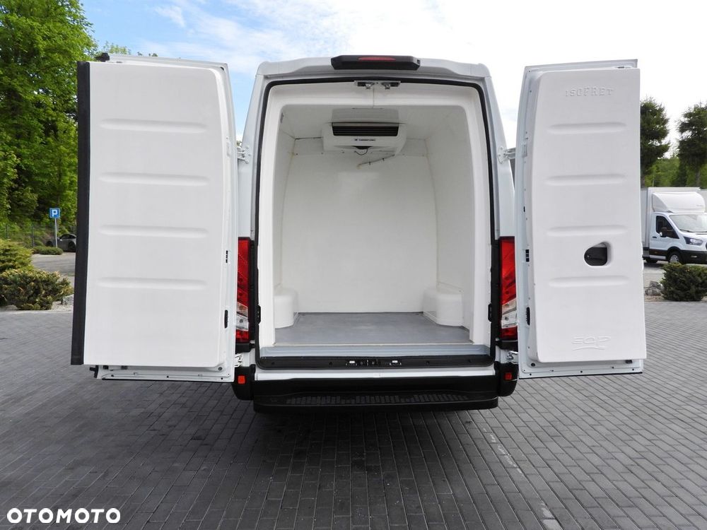 Iveco DAILY 35S14 FURGON CHŁODNIA -10*C ZASILANIE 230V TEMPOMAT AUTOMAT HI-MATIC KLIMATYZACJA  140KM - 13