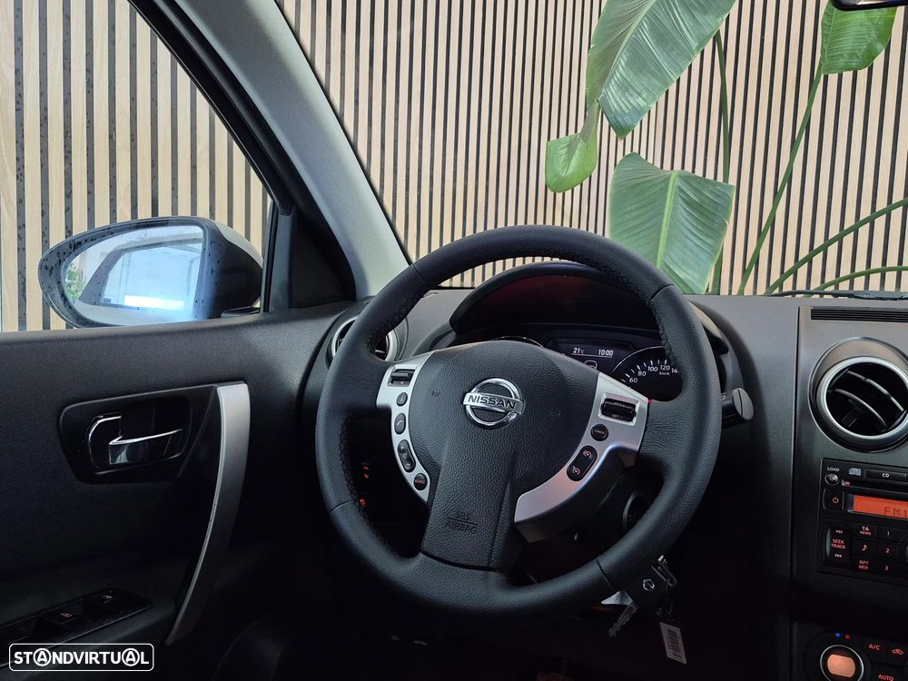 Nissan Qashqai 1.6 Acenta 17 - 12