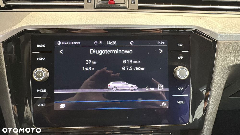Volkswagen Passat - 28