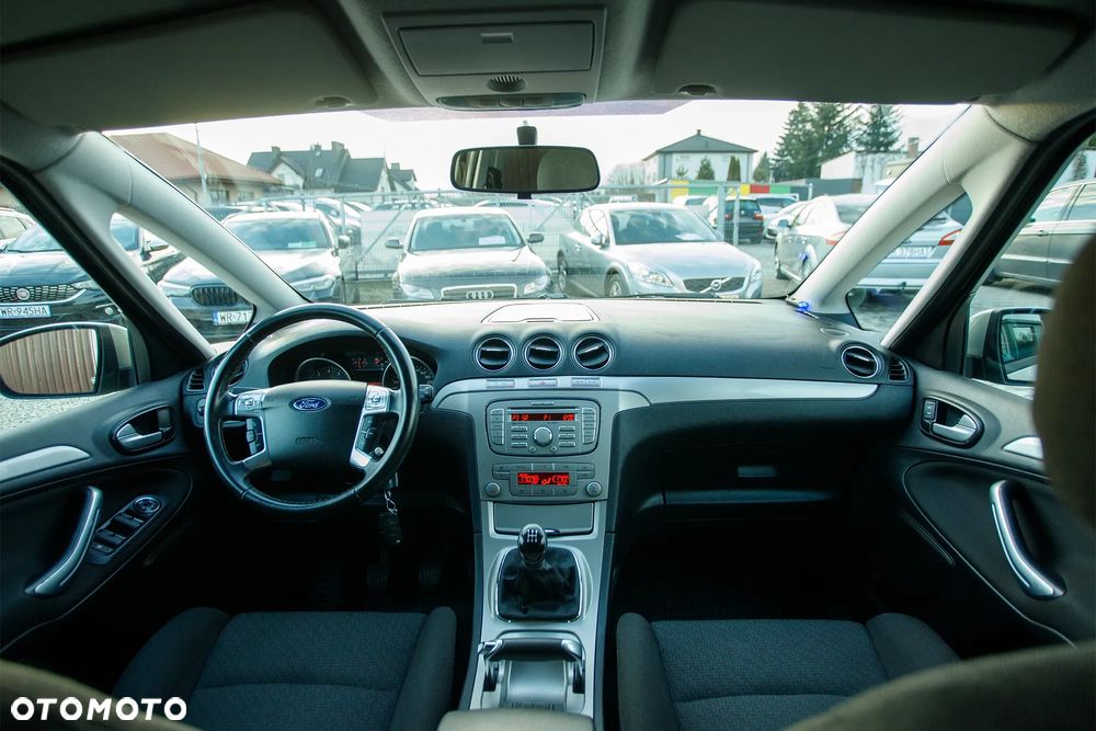 Ford S-Max 2.0 FF Titanium - 23