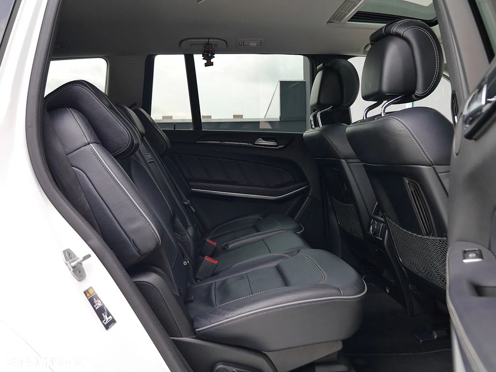 Mercedes-Benz GL 500 4-Matic - 28