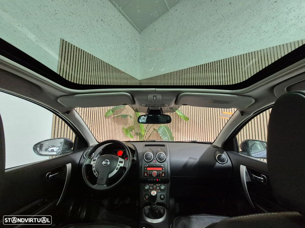 Nissan Qashqai 1.5 dCi Tekna Premium Pele Preta 17 - 9